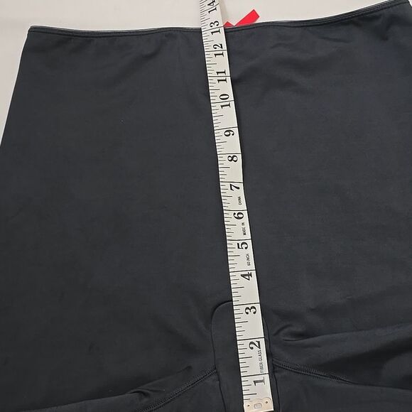 Spanx Simplicity High Waisted Shaping Shorts in Black Size XL - Picture 4 of 7
